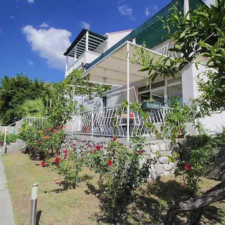 Mozara Bed & Breakfast Slano
