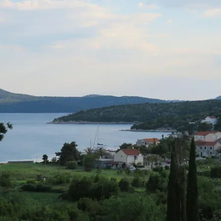 Mozara Bed & Breakfast 3*