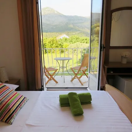 Bed & Breakfast Mozara 3*