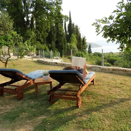 Mozara Bed & Breakfast 3*